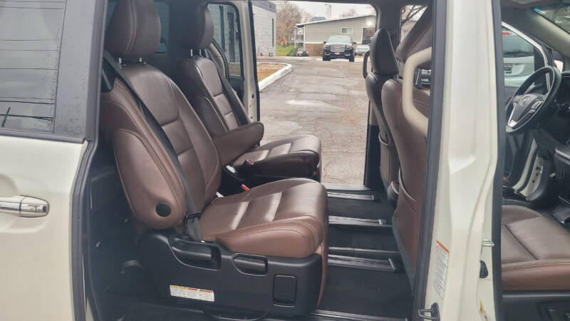 2015 Toyota Sienna Limited Premium 7-Passenger