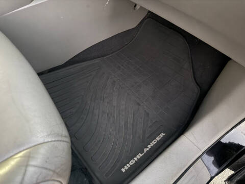 2013 Toyota Highlander SE