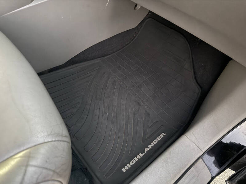 2013 Toyota Highlander SE