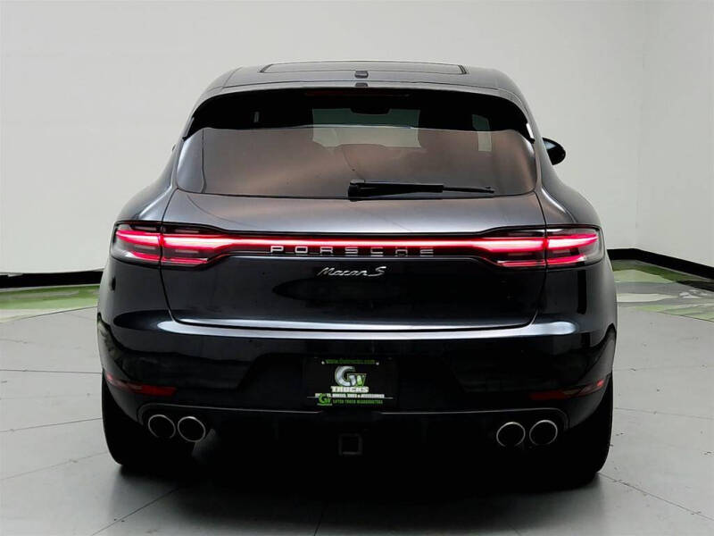 2021 Porsche Macan S