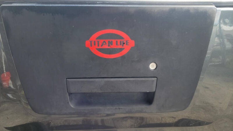 2012 Nissan Titan SV