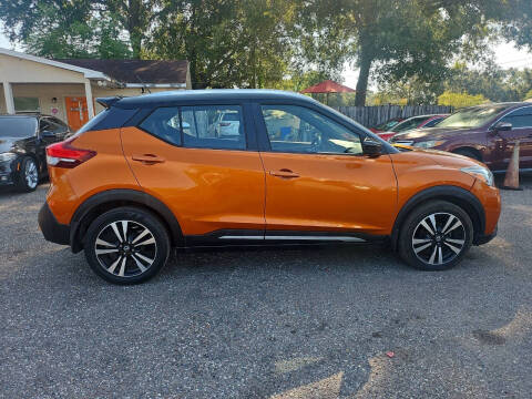 2019 Nissan Kicks SR