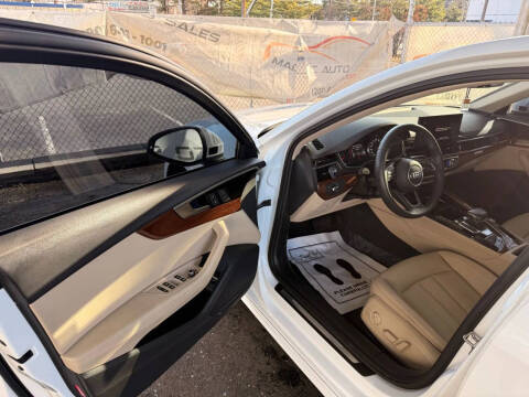 2021 Audi A4 quattro Premium 40 TFSI