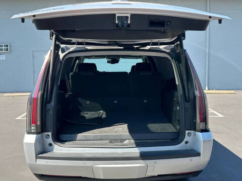 2016 Cadillac Escalade ESV Premium Collection