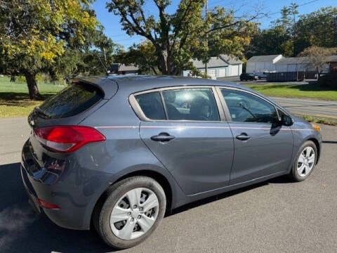 2016 Kia Forte5 LX