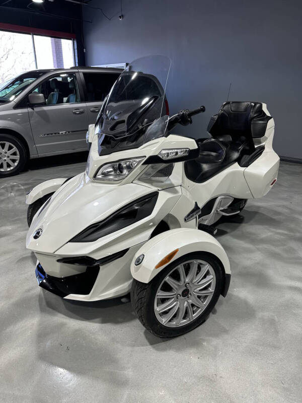 2017 Can-Am Spyder RT