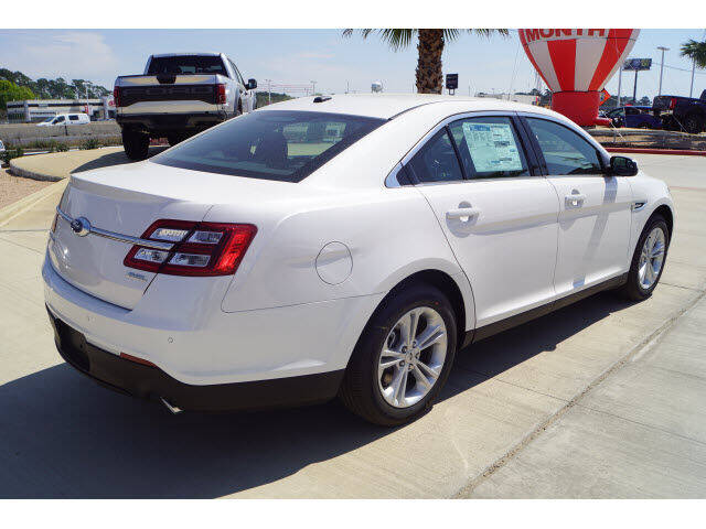 2019 Ford Taurus SEL
