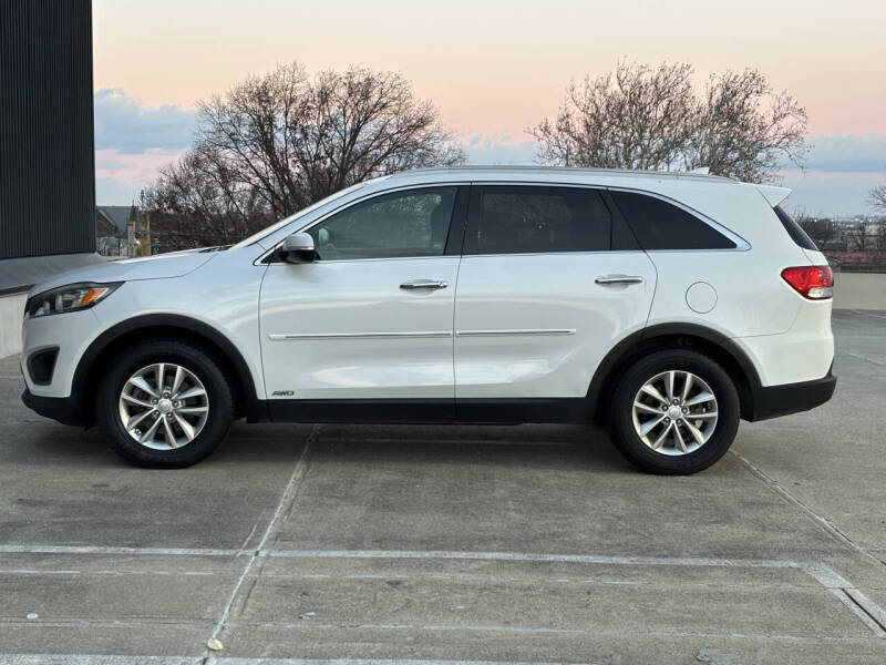 2016 Kia Sorento LX
