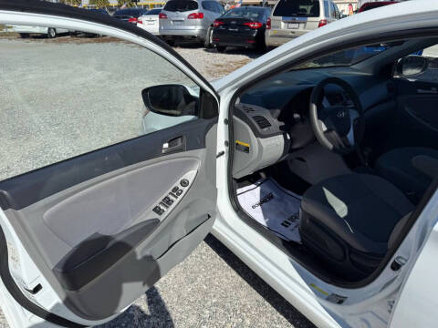 2016 Hyundai Accent SE