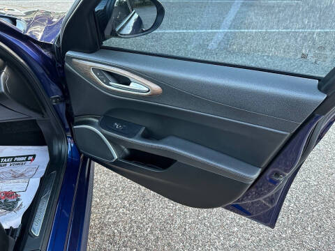 2017 Alfa Romeo Giulia Ti