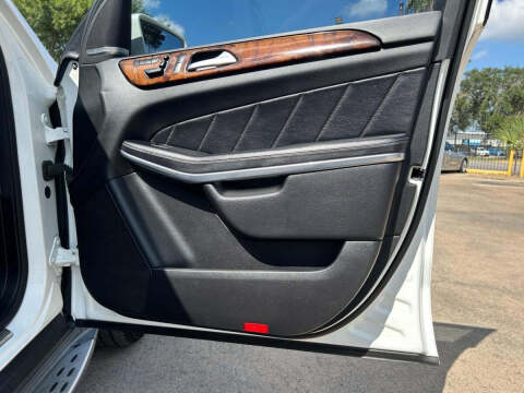 2014 Mercedes-Benz GL-Class GL 550 4MATIC