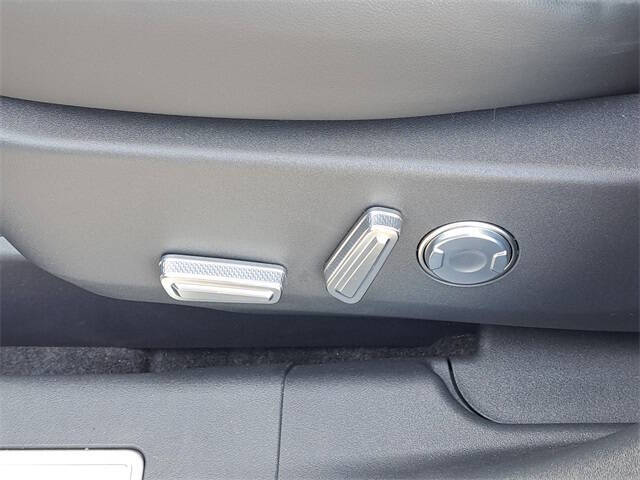 2025 Lincoln Nautilus Hybrid Premiere