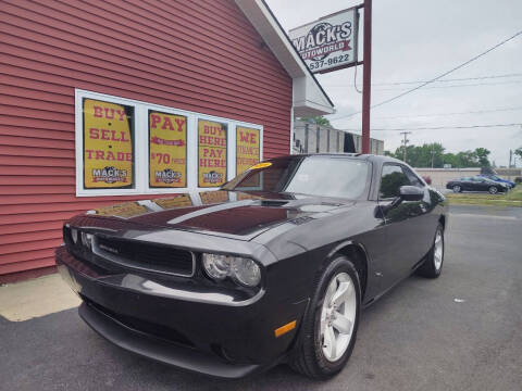 2011 Dodge Challenger SE