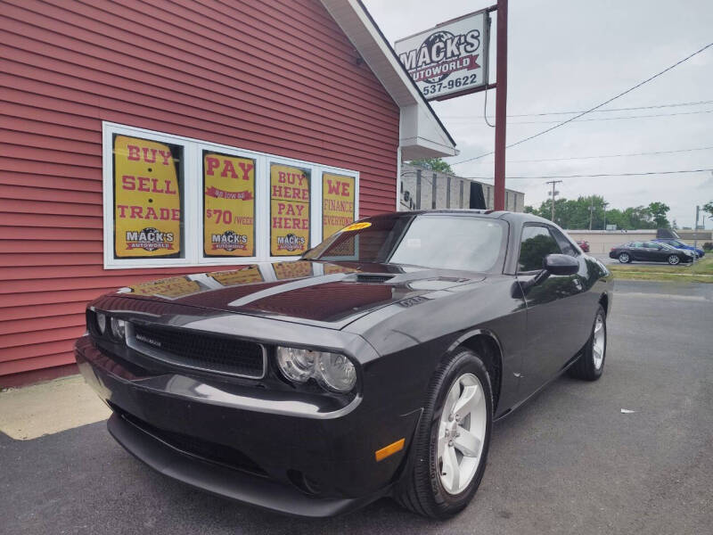 2011 Dodge Challenger SE