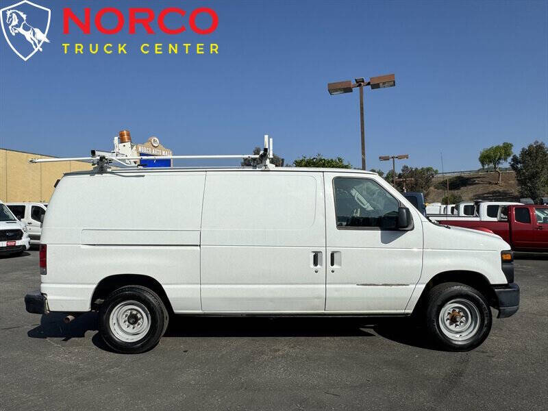 2013 Ford E-Series Econoline Van Commercial's photo