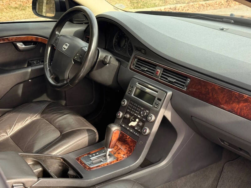 2008 Volvo V70 3.2