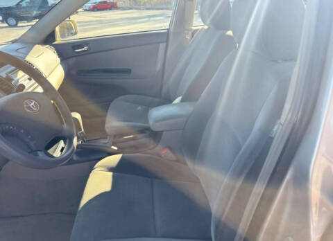 2005 Toyota Camry LE