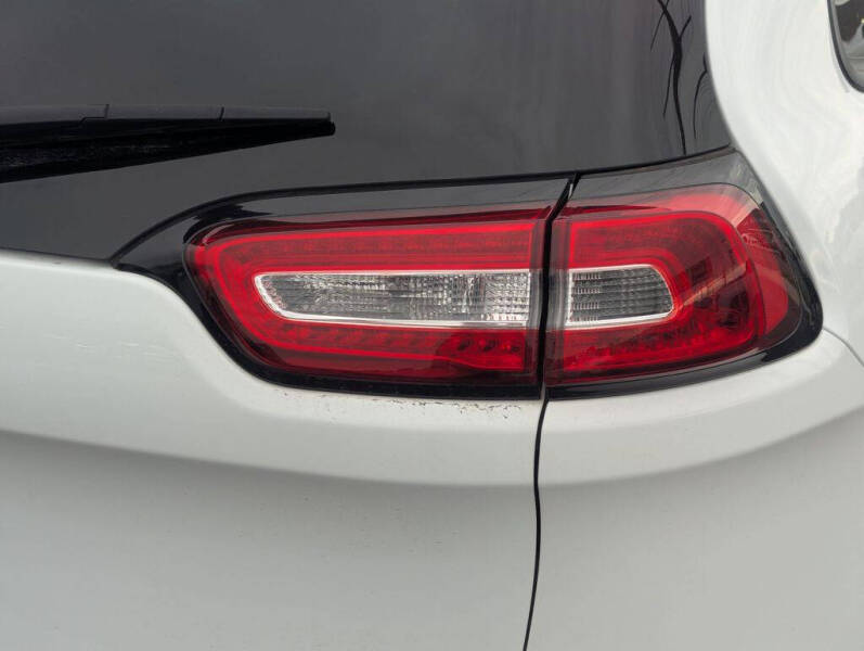 2016 Jeep Cherokee Latitude Altitude