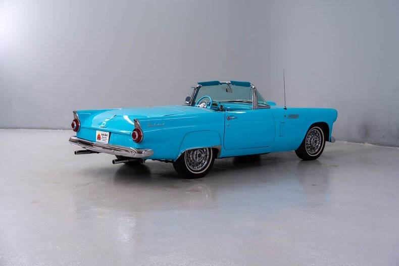 1956 Ford Thunderbird