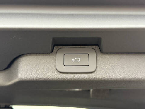 2026 Land Rover Discovery P360 Limited Edition