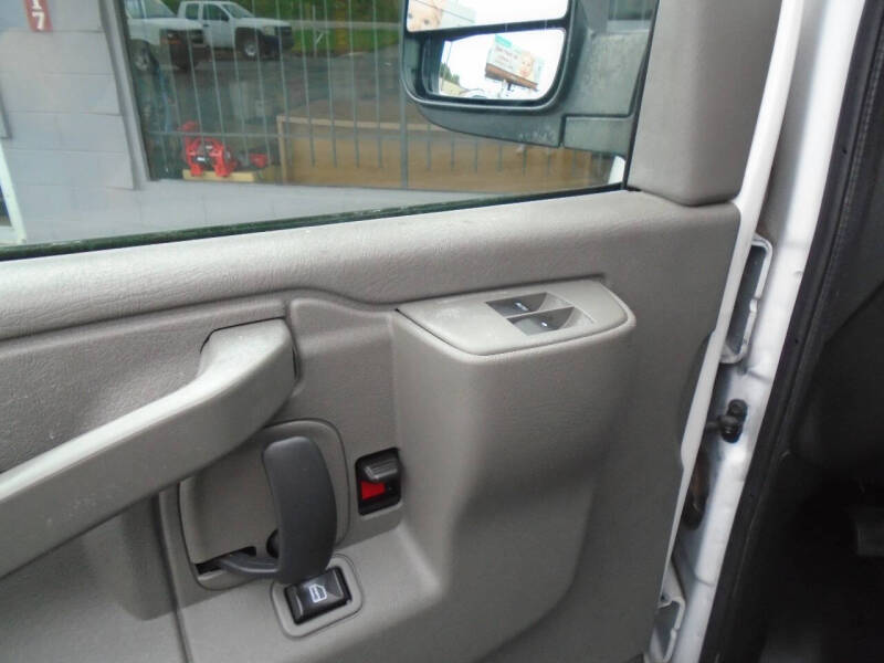 2017 Chevrolet Express 2500