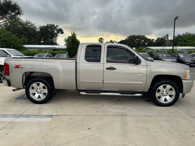 2009 Chevrolet Silverado 1500 for sale at DJA Autos Center in Orlando, FL