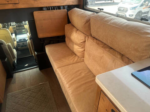 2017 Earth Roamer LTS 189