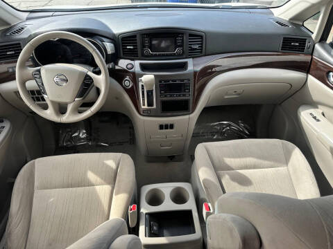 2017 Nissan Quest SV