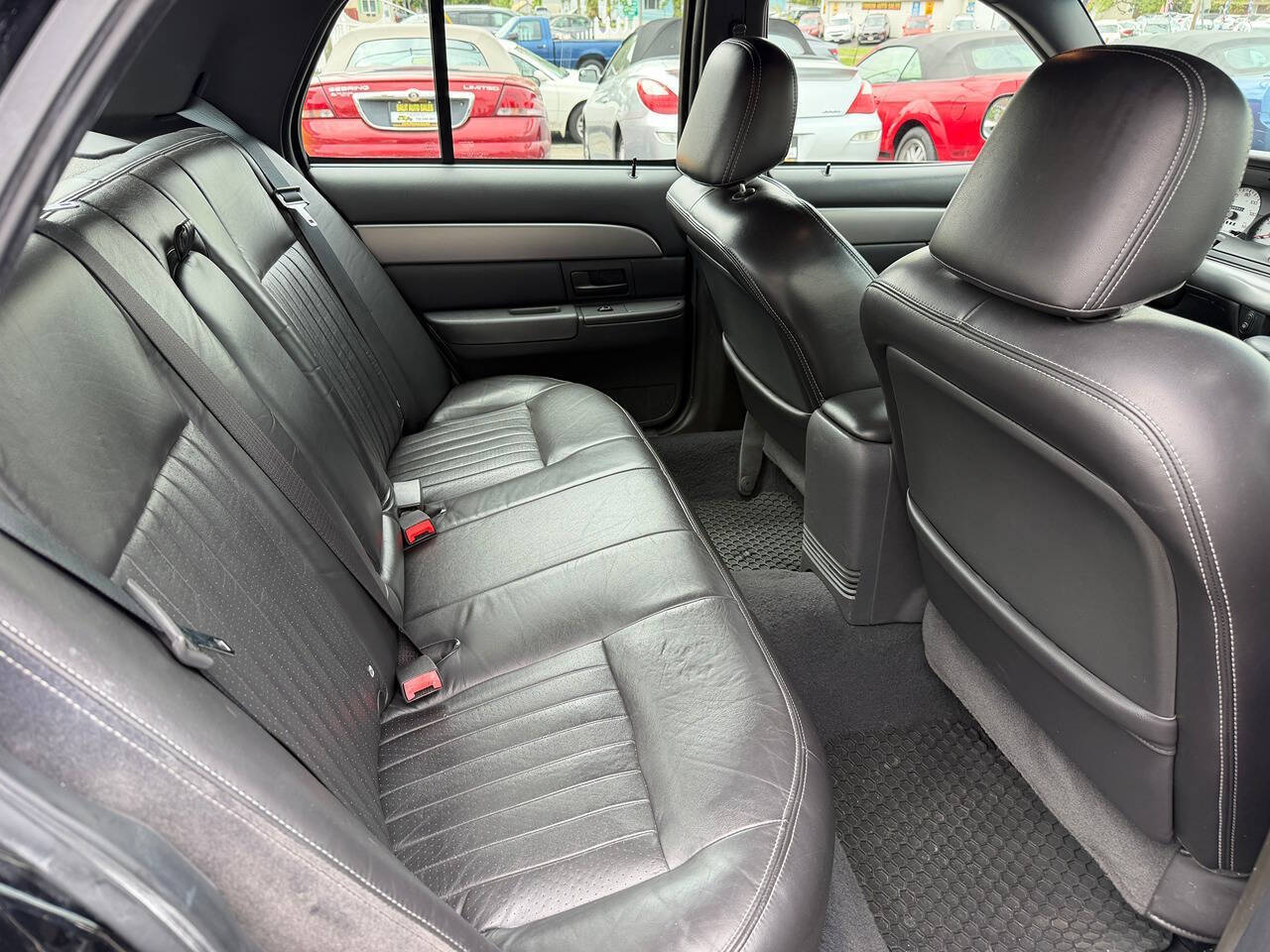 2003 Mercury Marauder 22