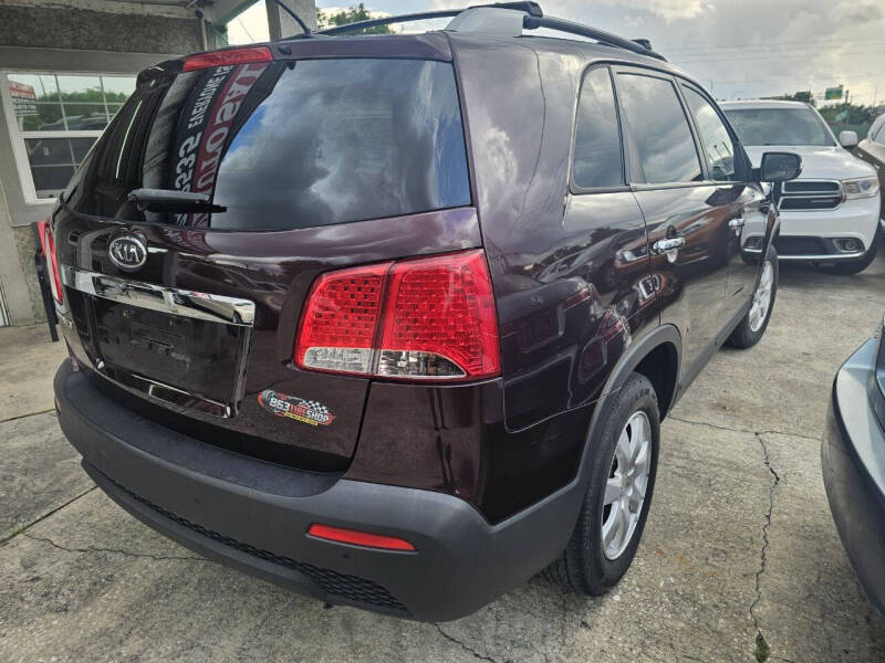 2011 Kia Sorento LX