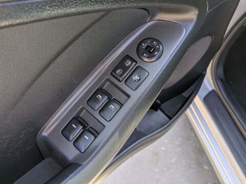 2017 Kia Forte5 LX