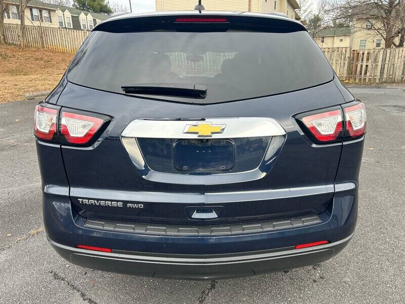 2017 Chevrolet Traverse LS