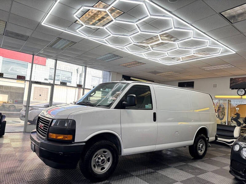 2018 GMC Savana 2500