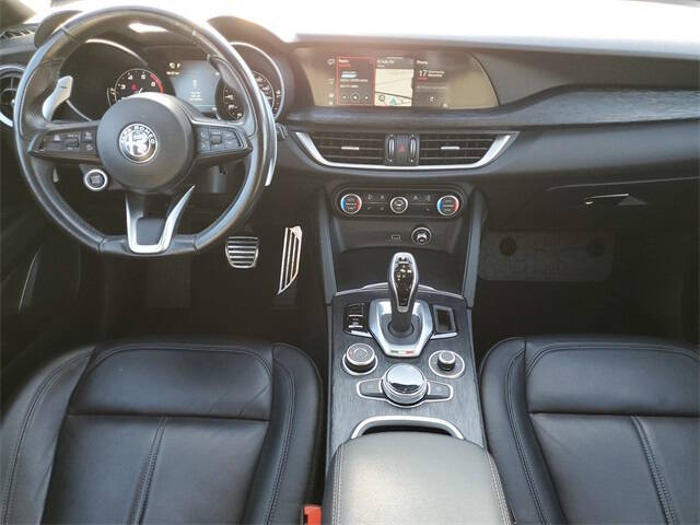 2022 Alfa Romeo Stelvio Sprint