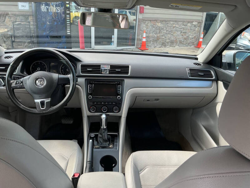 2015 Volkswagen Passat 1.8T Limited Edition