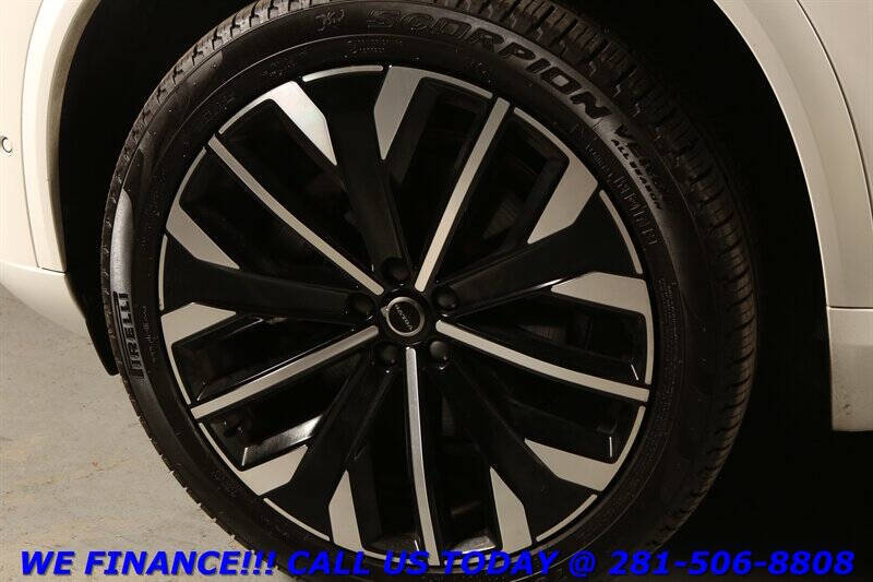 2025 Volvo XC90 B6 Plus Bright Theme 7P