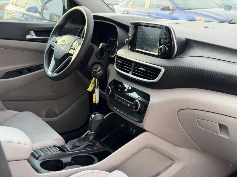 2020 Hyundai Tucson SE