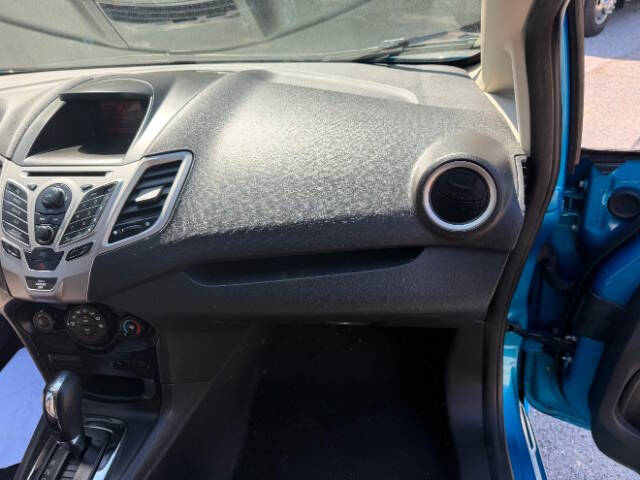 2013 Ford Fiesta SE