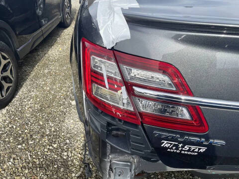 2018 Ford Taurus SEL