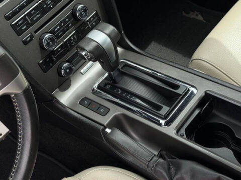 2012 Ford Mustang V6 Premium
