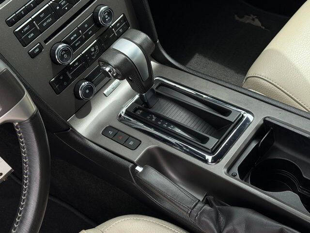 2012 Ford Mustang V6 Premium