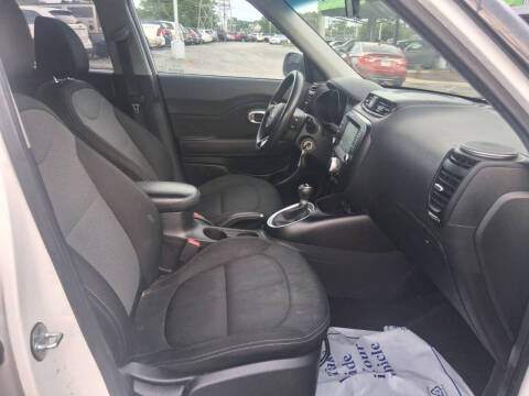 2018 Kia Soul +