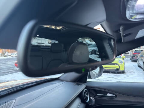 2023 Alfa Romeo Stelvio Ti