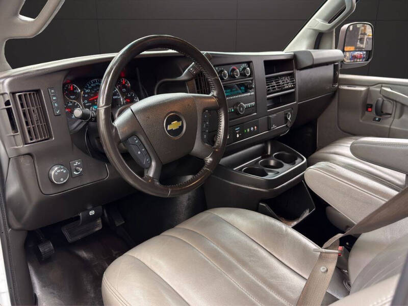 2021 Chevrolet Express 2500