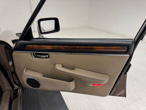 1986 Jaguar XJ-Series XJ6 Vanden Plas