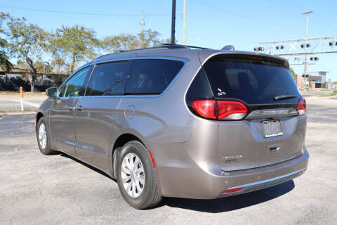 2018 Chrysler Pacifica Touring Plus