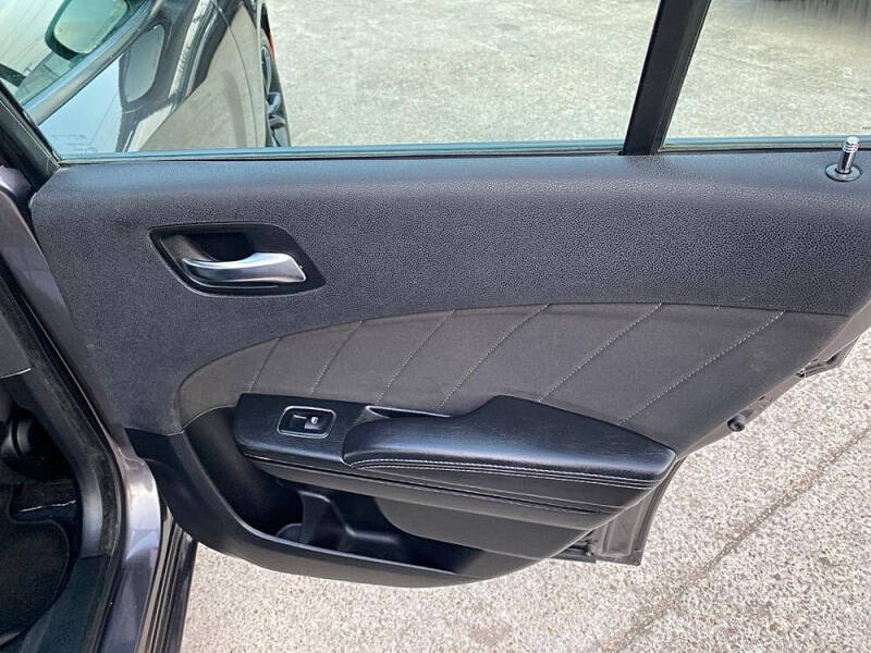 2017 Dodge Charger SXT