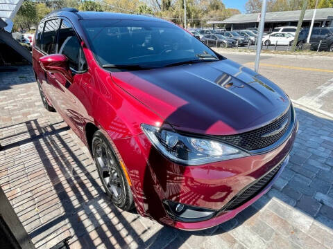 2018 Chrysler Pacifica Touring L