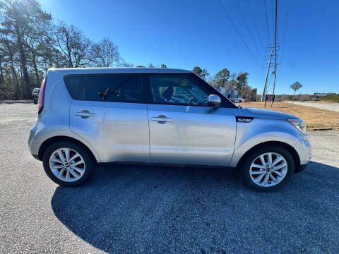2017 Kia Soul +