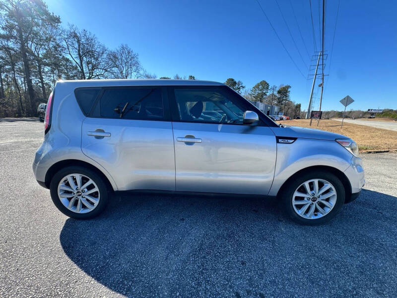 2017 Kia Soul +